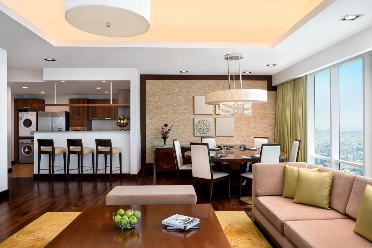 La Suite Dubai Hotel & Apartments Exterior photo