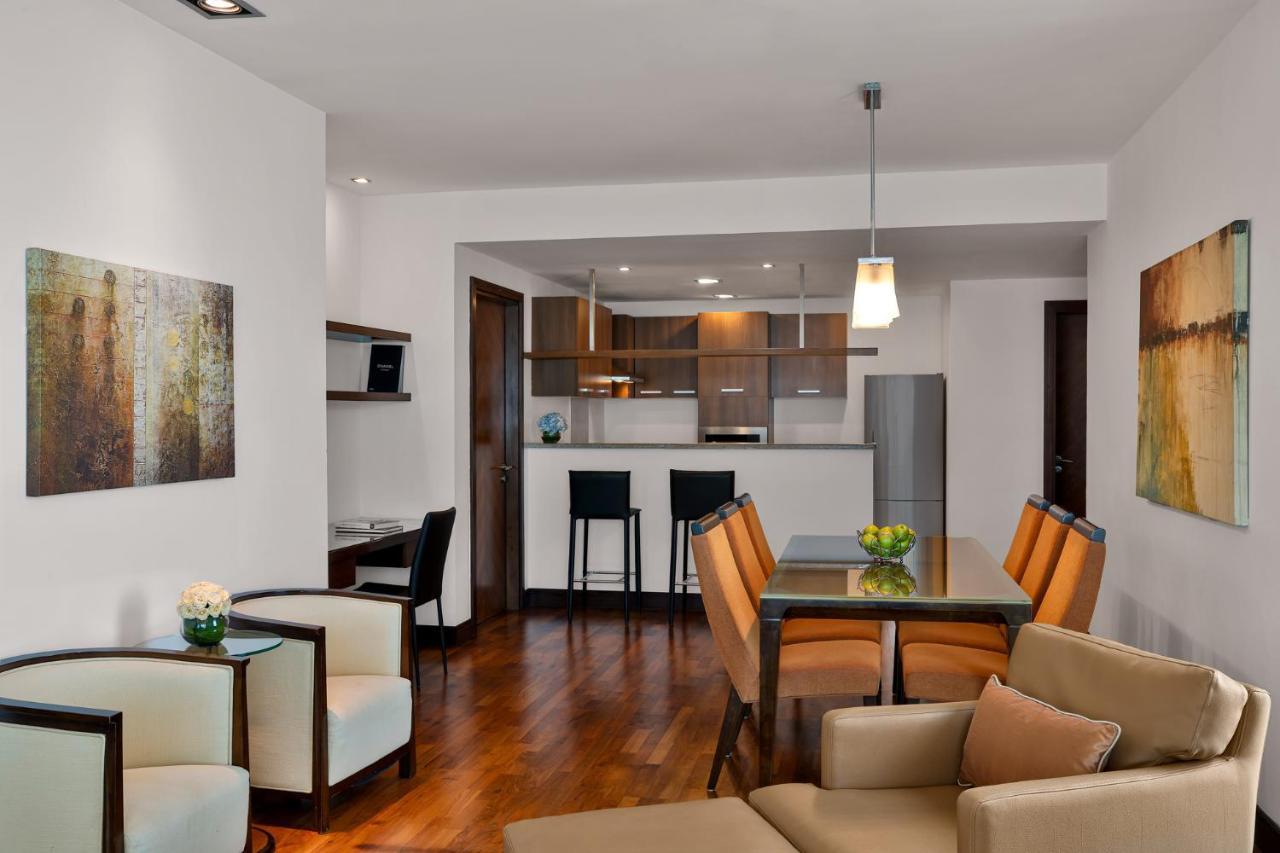La Suite Dubai Hotel & Apartments Exterior photo