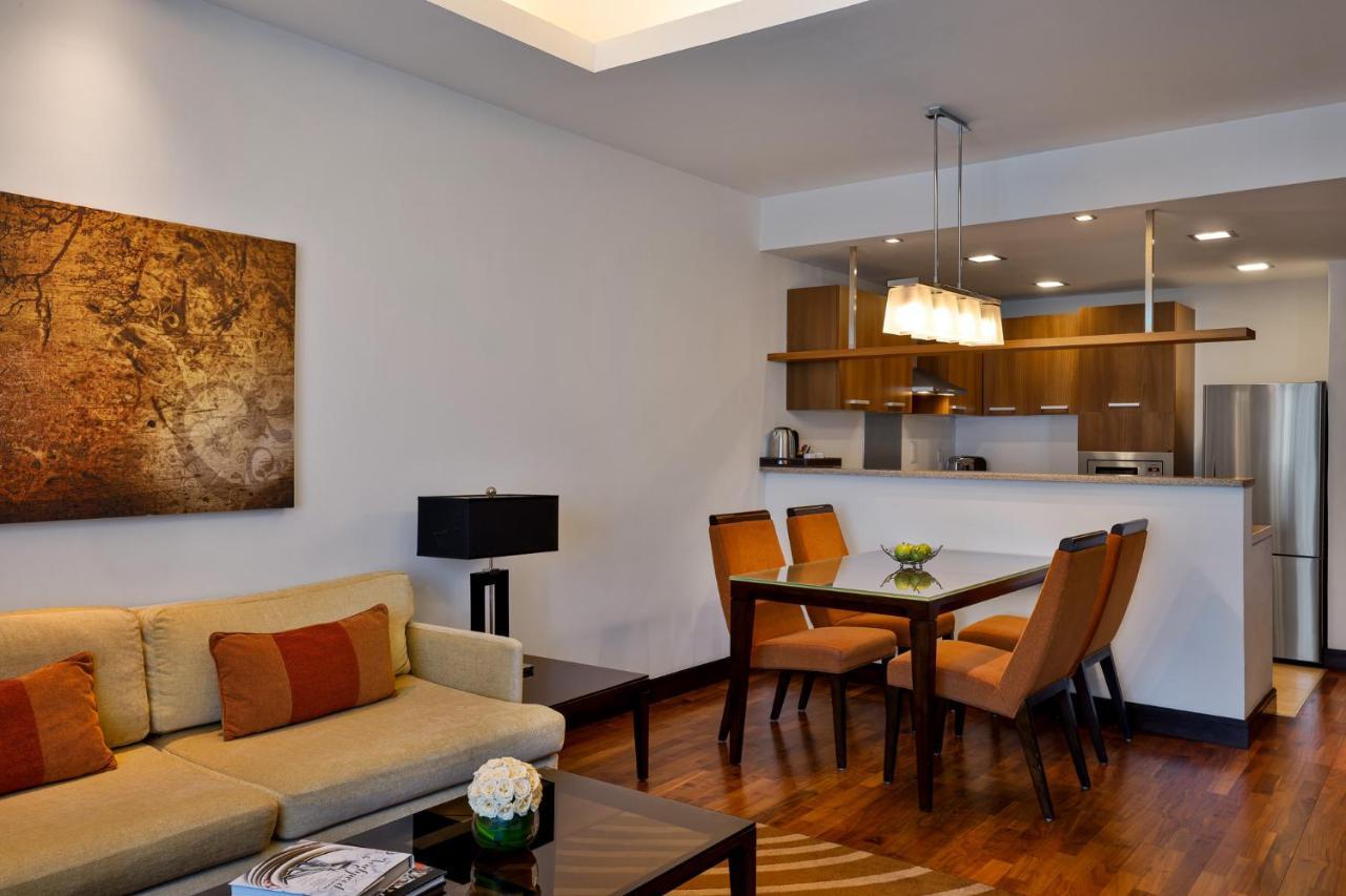 La Suite Dubai Hotel & Apartments Exterior photo