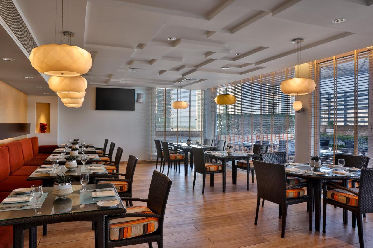 La Suite Dubai Hotel & Apartments Exterior photo