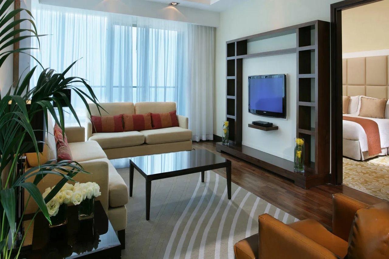 La Suite Dubai Hotel & Apartments Exterior photo