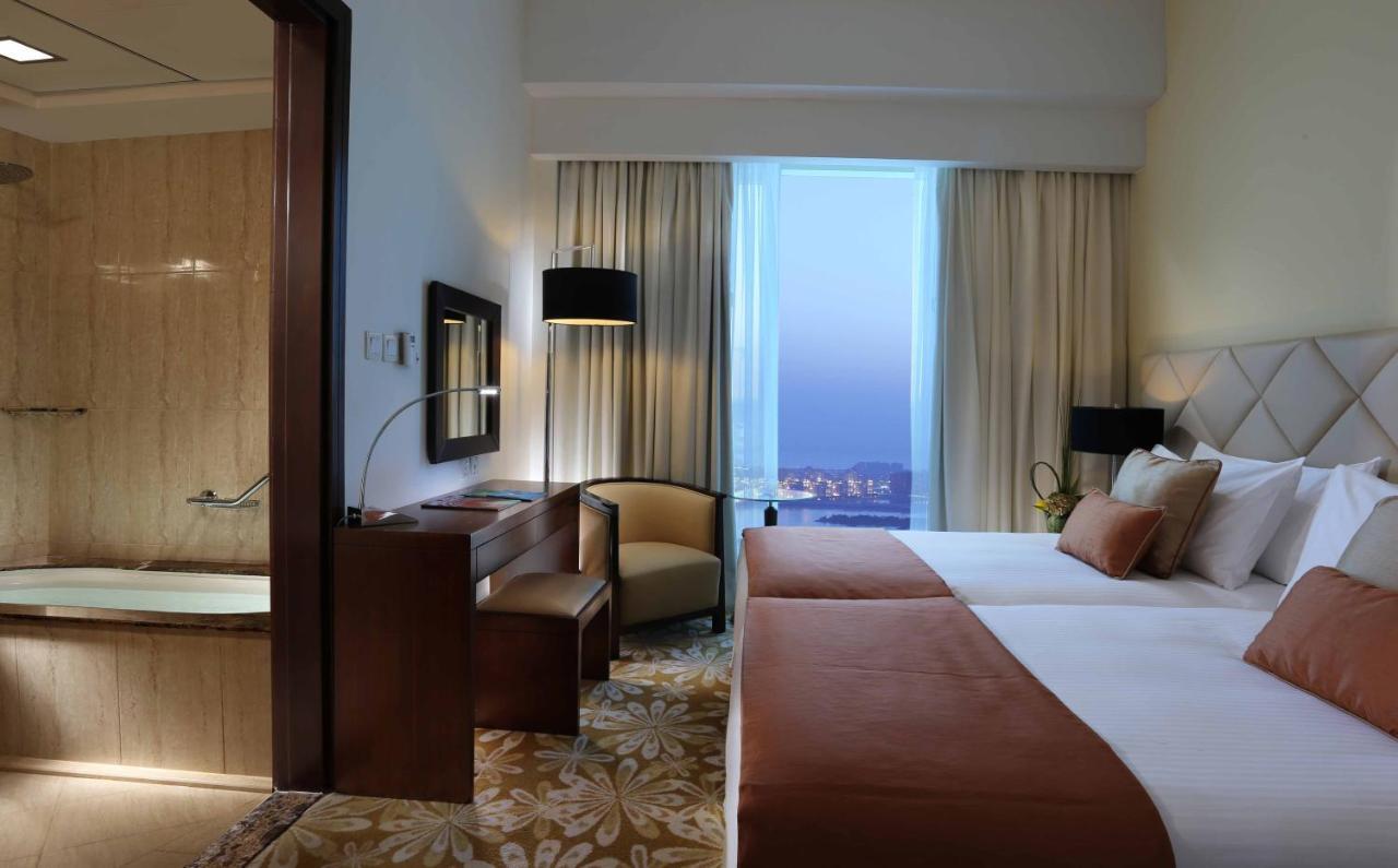 La Suite Dubai Hotel & Apartments Exterior photo