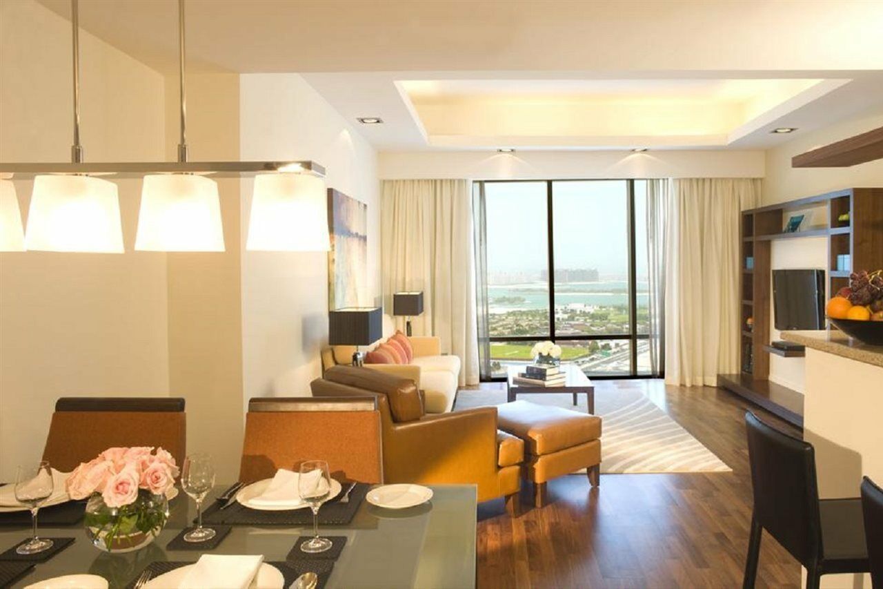 La Suite Dubai Hotel & Apartments Exterior photo