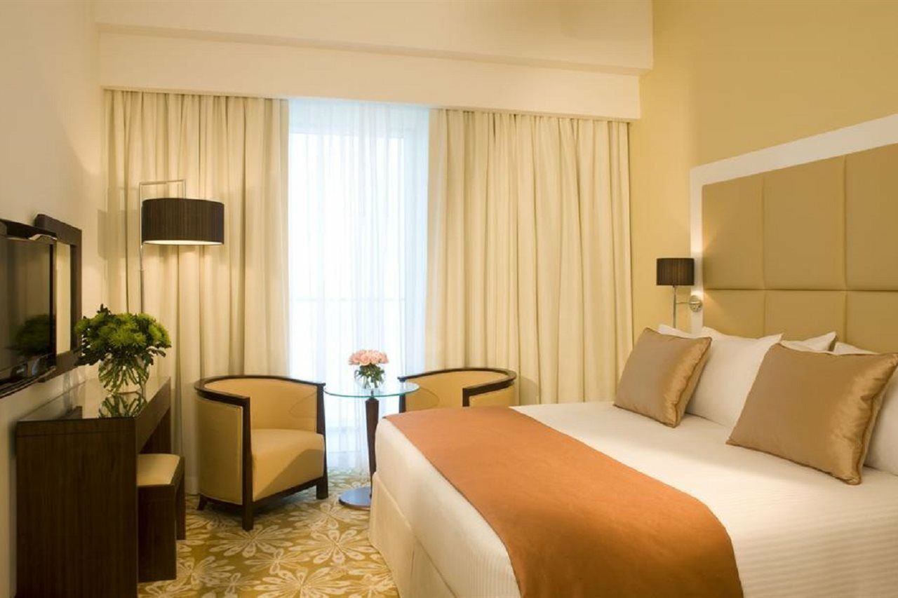 La Suite Dubai Hotel & Apartments Room photo